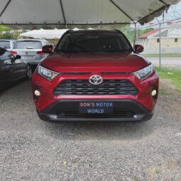 Toyota RAV4 2021 full