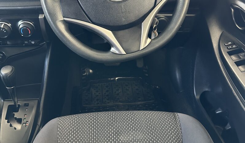 Toyota Yaris 2017 full