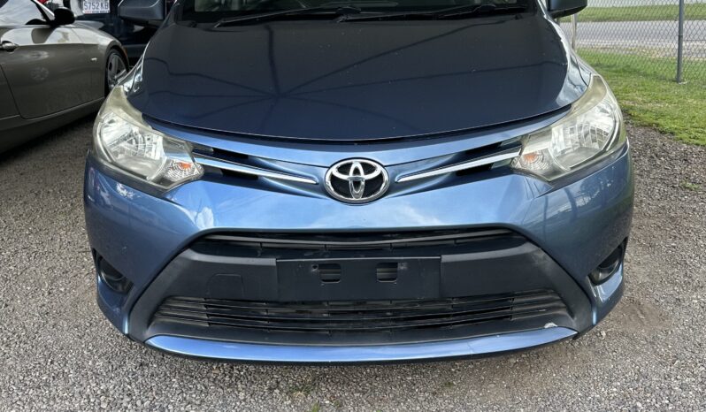 Toyota Yaris 2015 full