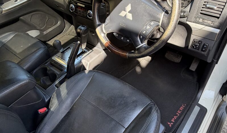 Mitsubishi Pajero 2020 full