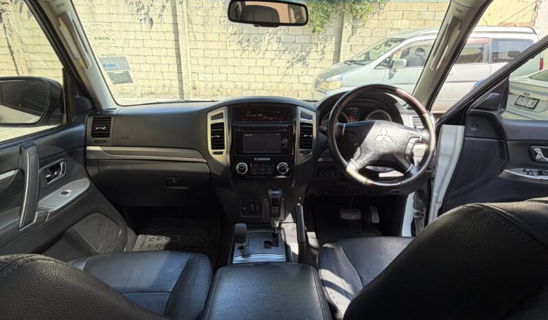 Mitsubishi Pajero 2020 full