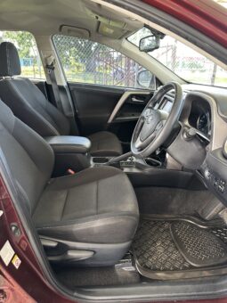 Toyota RAV4 2017 full