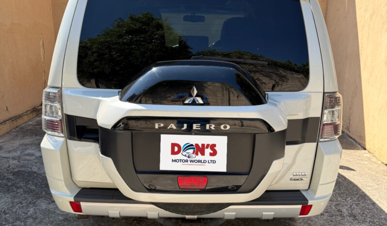 Mitsubishi Pajero 2020 full