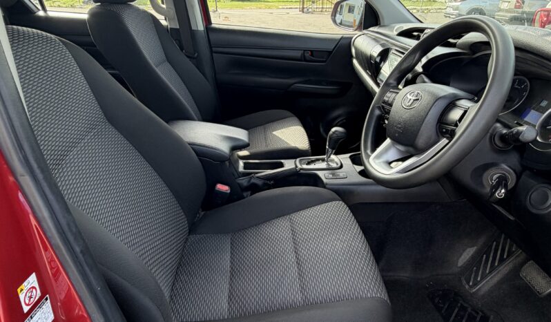 Toyota Hilux 2019 full