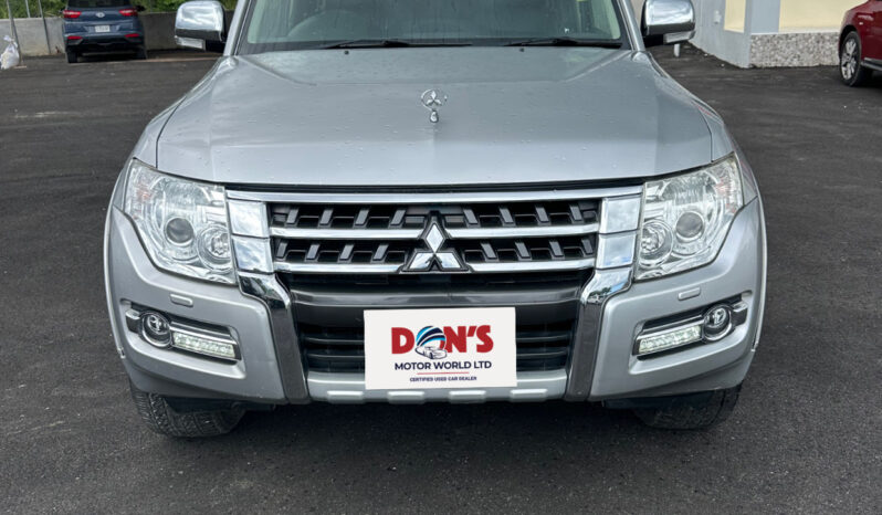 Mitsubishi Pajero 2020 full