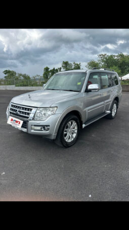 Mitsubishi Pajero 2020 full