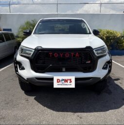 Toyota Hilux 2022 full