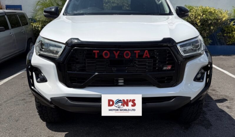 Toyota Hilux 2022 full