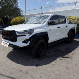 Toyota Hilux 2022 full