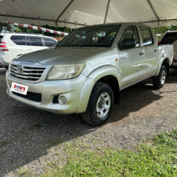 Toyota Hilux 2013 full