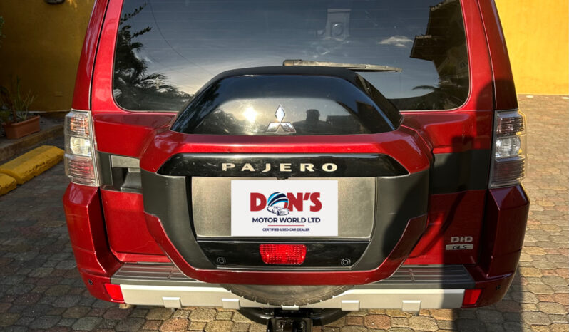 Mitsubishi Pajero 2020 full