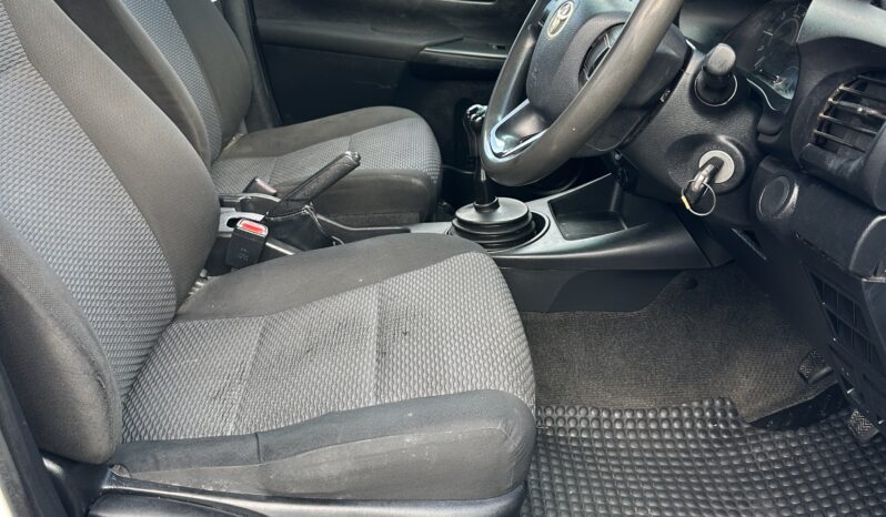 Toyota Hilux 2017 full