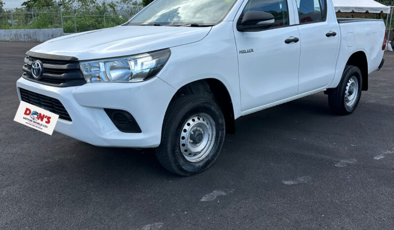 Toyota Hilux 2017 full