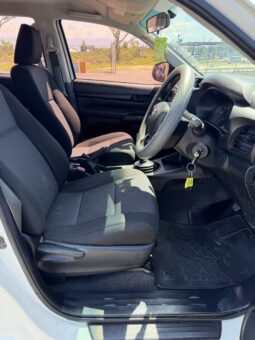 Toyota Hilux 2020 full