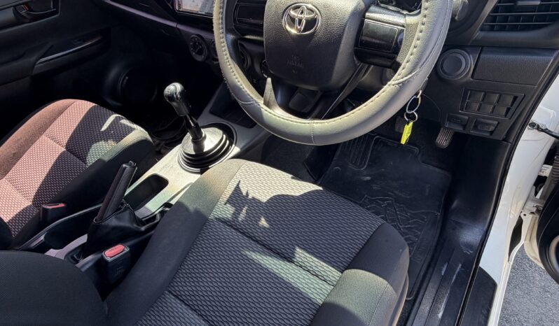 Toyota Hilux 2020 full