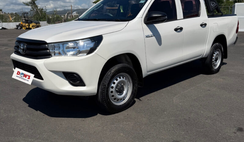 Toyota Hilux 2020 full