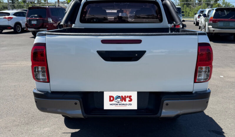 Toyota Hilux 2020 full