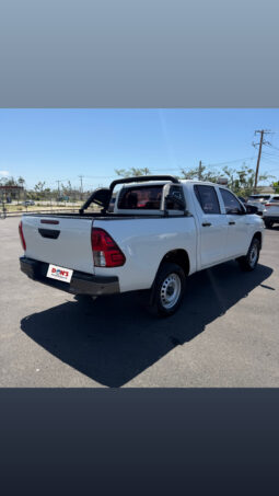 Toyota Hilux 2020 full