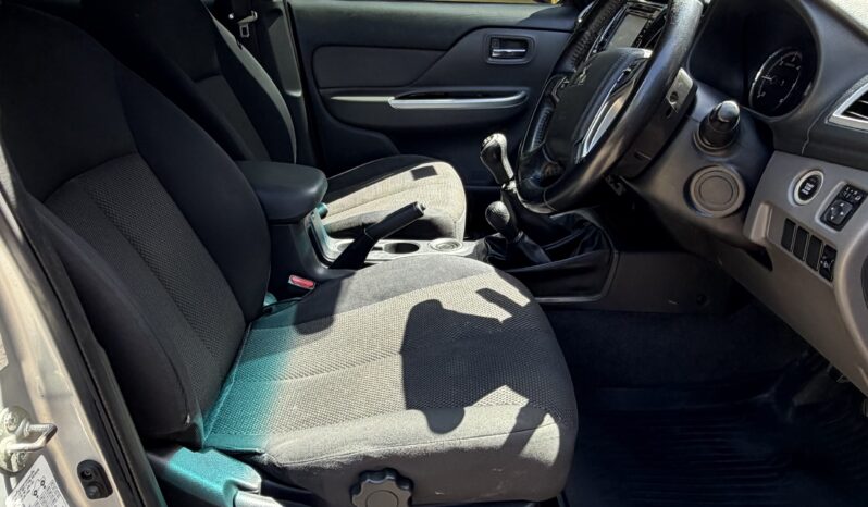 Mitsubishi L200 2019 full