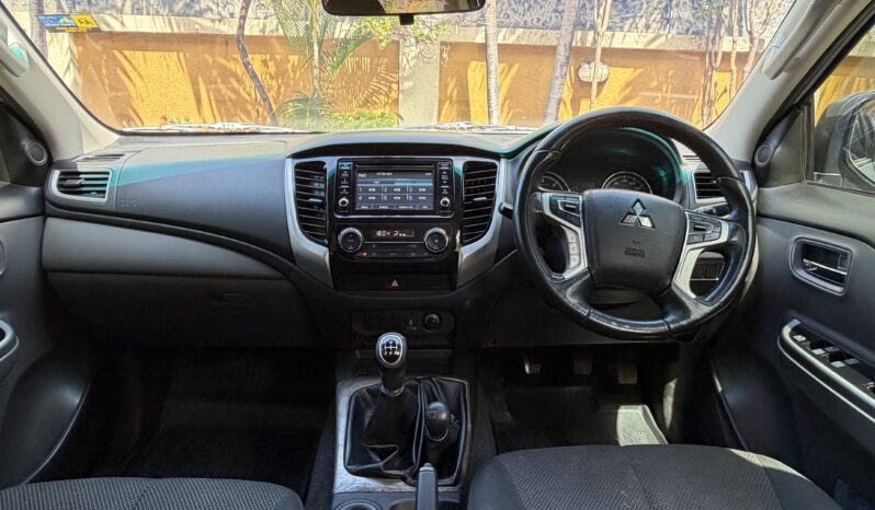 Mitsubishi L200 2019 full