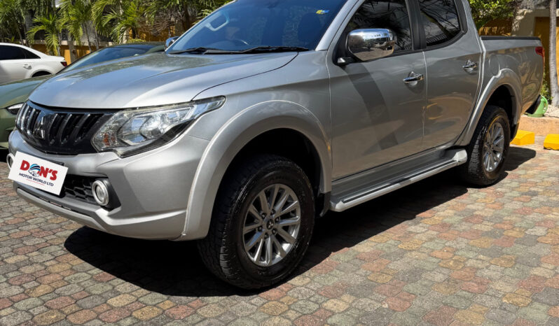 Mitsubishi L200 2019 full