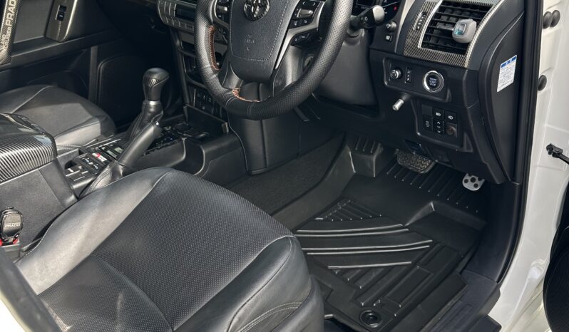Toyota Land Cruiser Prado 2022 full