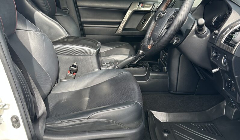 Toyota Land Cruiser Prado 2022 full