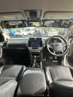 Toyota Land Cruiser Prado 2022 full