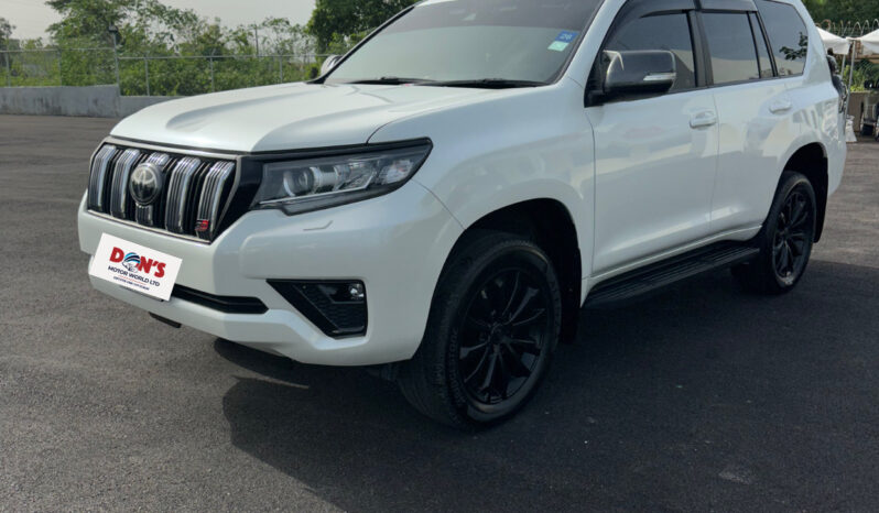 Toyota Land Cruiser Prado 2022 full