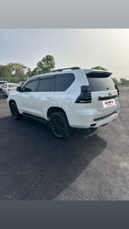 Toyota Land Cruiser Prado 2022 full