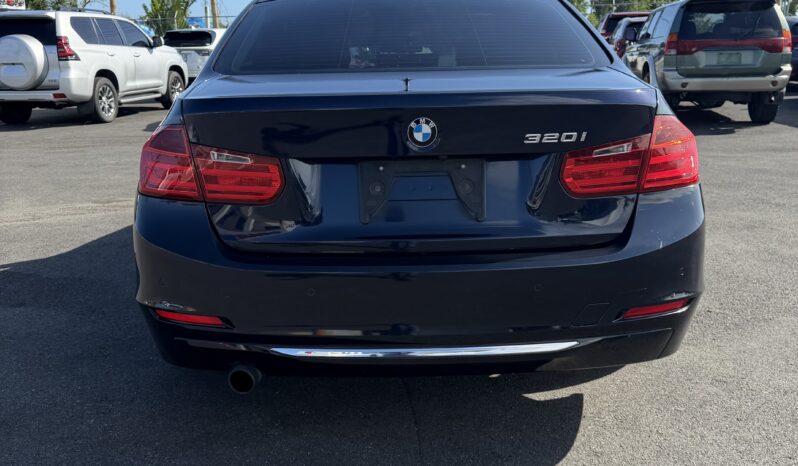 BMW 320i 2014 full