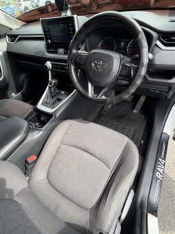 Toyota RAV4 2021 full