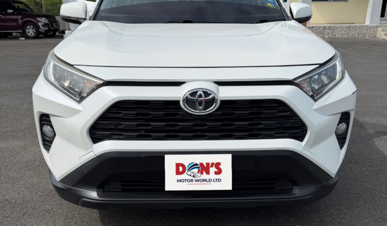 Toyota RAV4 2021 full