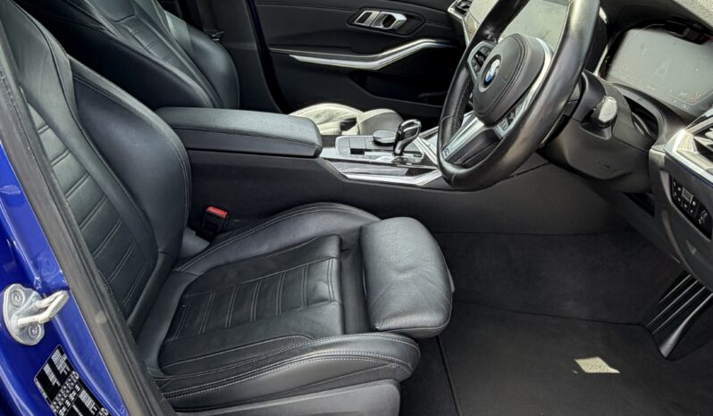 BMW 320i 2019 full