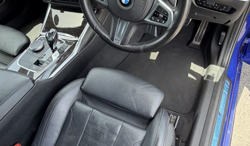 BMW 320i 2019 full