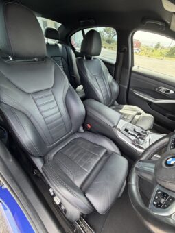 BMW 320i 2019 full
