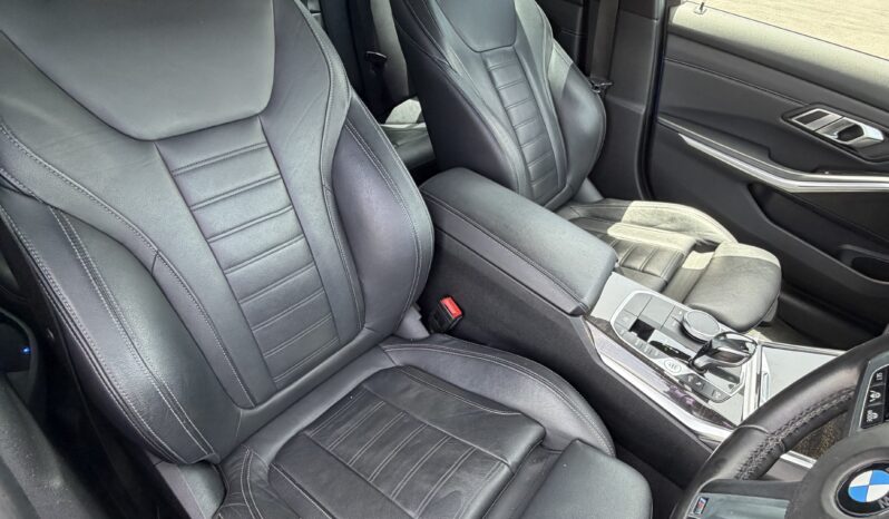 BMW 320i 2019 full