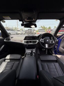 BMW 320i 2019 full