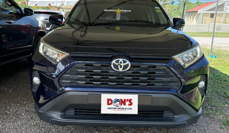 Toyota RAV4 2020 full